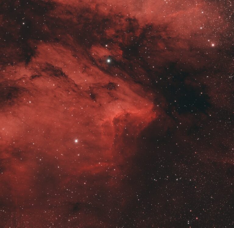 Hmlovina Pelikán (IC 5070)
