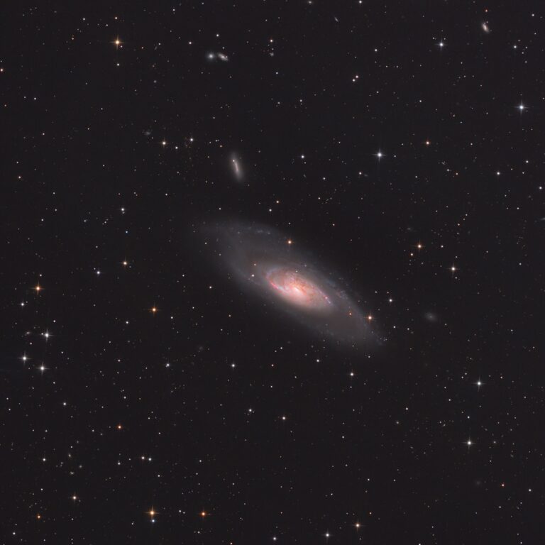Objekty Messierovho katalógu: M106