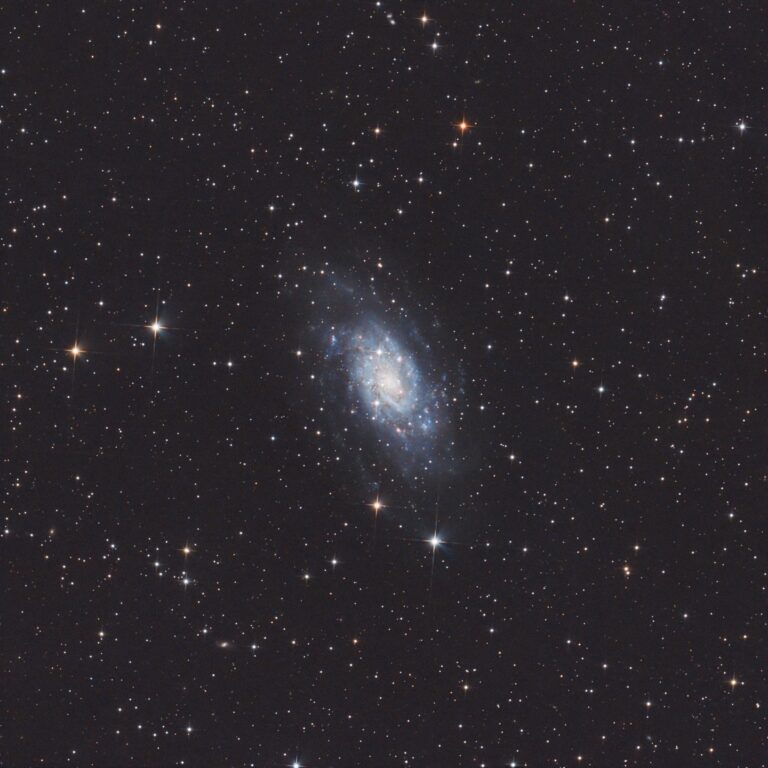 NGC 2403 – Špirálová galaxia