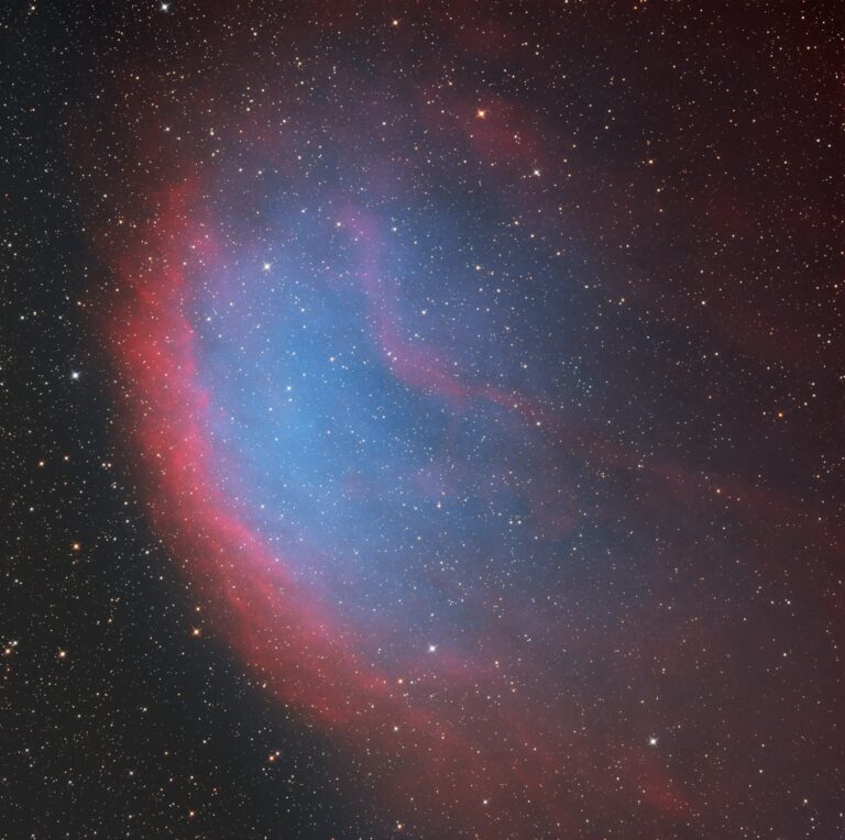 Planetárna hmlovina Sh2-216